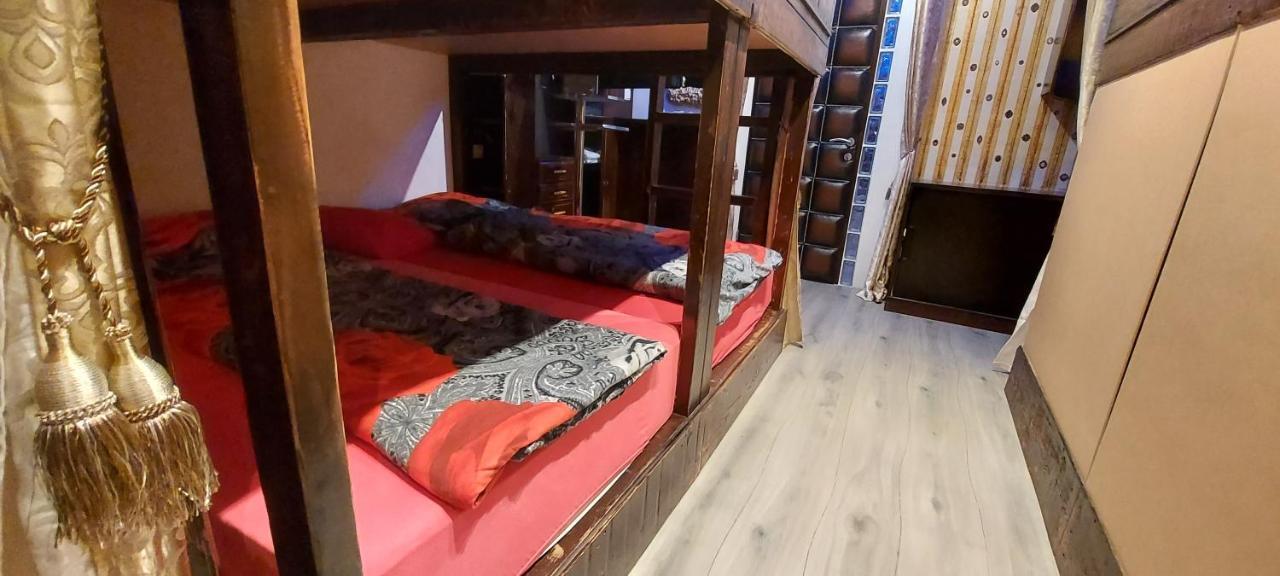 Ricardo Team-Hostel Пьешчана-Увала Экстерьер фото